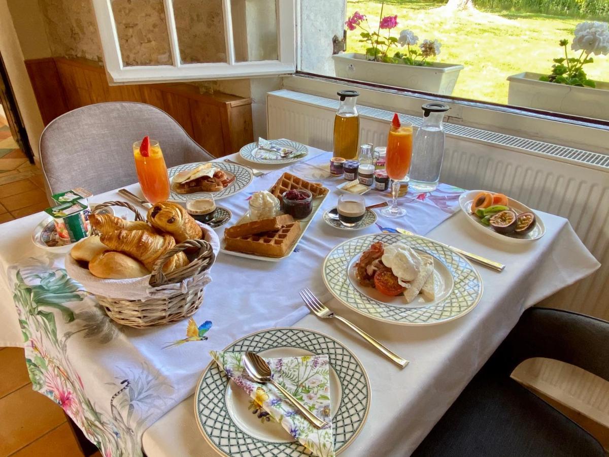 Luzillé Sans Souci Bed And Breakfast Luxe Heated Pool And Restaurant מראה חיצוני תמונה