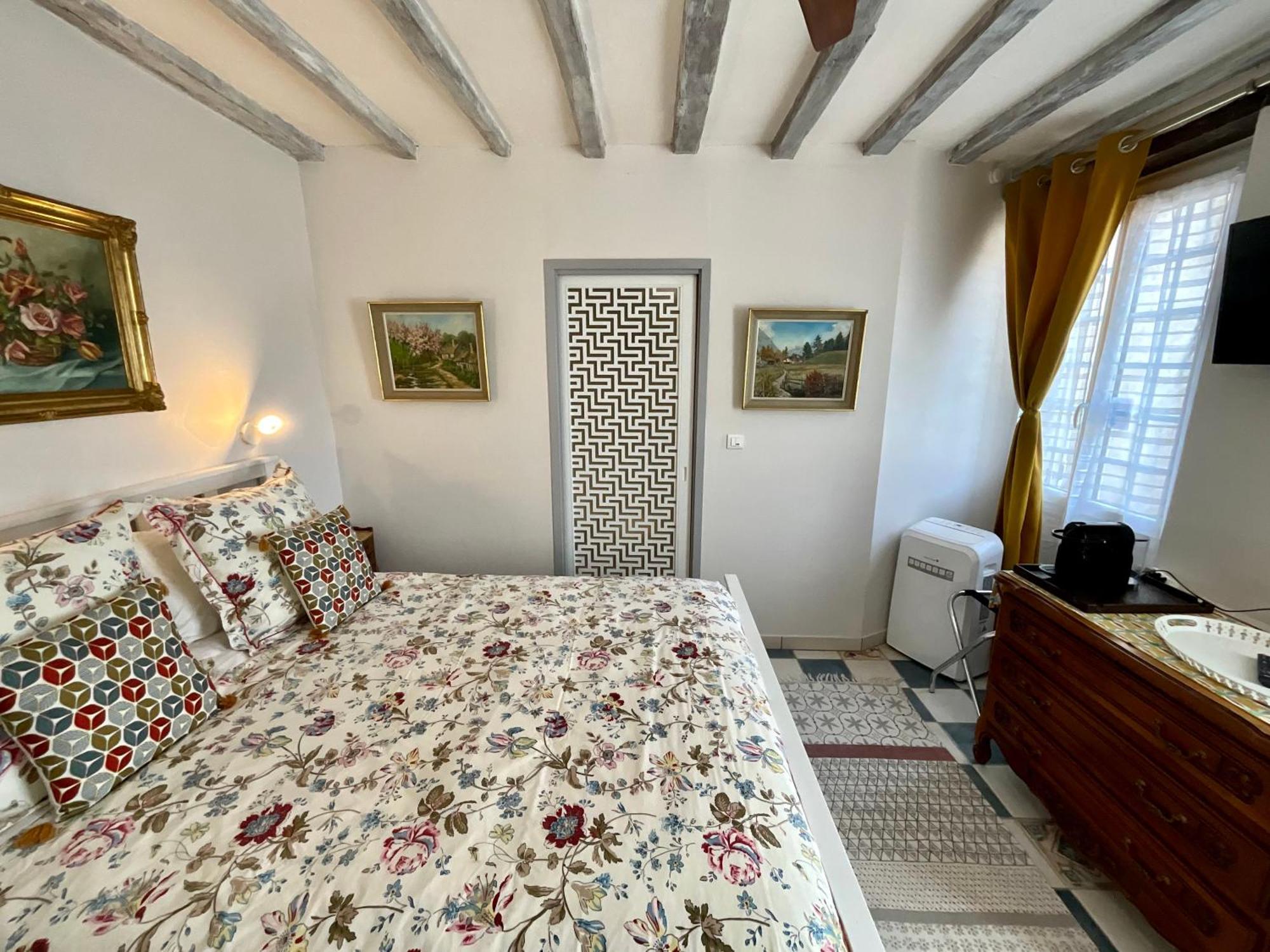 Luzillé Sans Souci Bed And Breakfast Luxe Heated Pool And Restaurant מראה חיצוני תמונה
