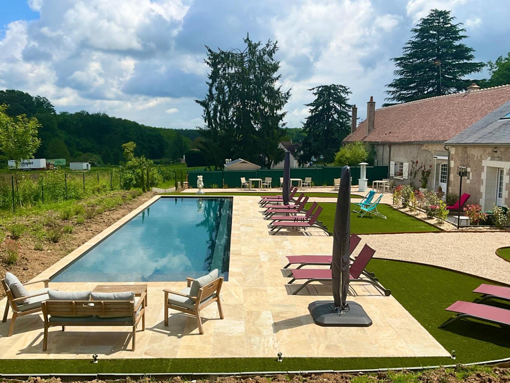 Luzillé Sans Souci Bed And Breakfast Luxe Heated Pool And Restaurant מראה חיצוני תמונה