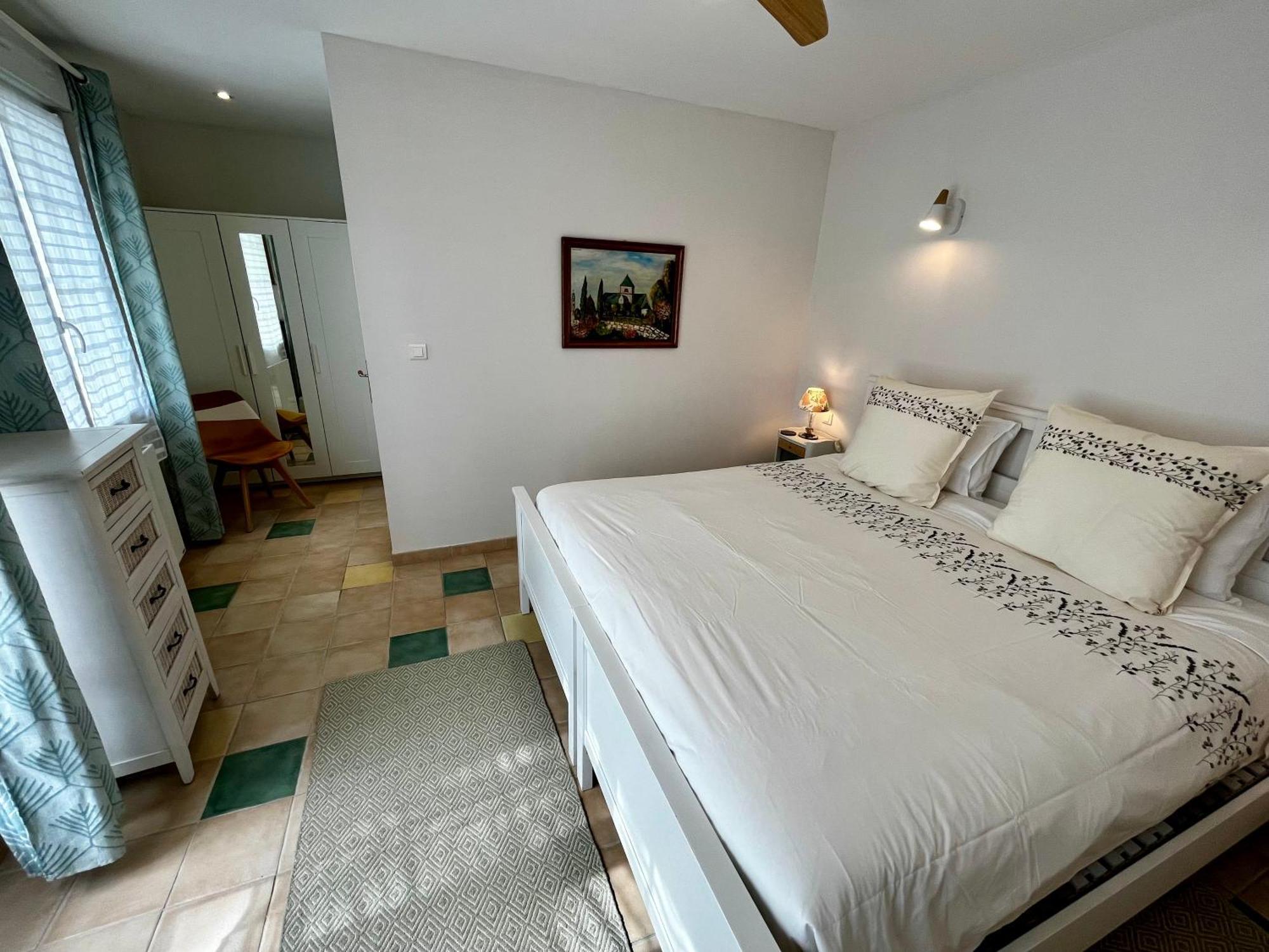 Luzillé Sans Souci Bed And Breakfast Luxe Heated Pool And Restaurant חדר תמונה