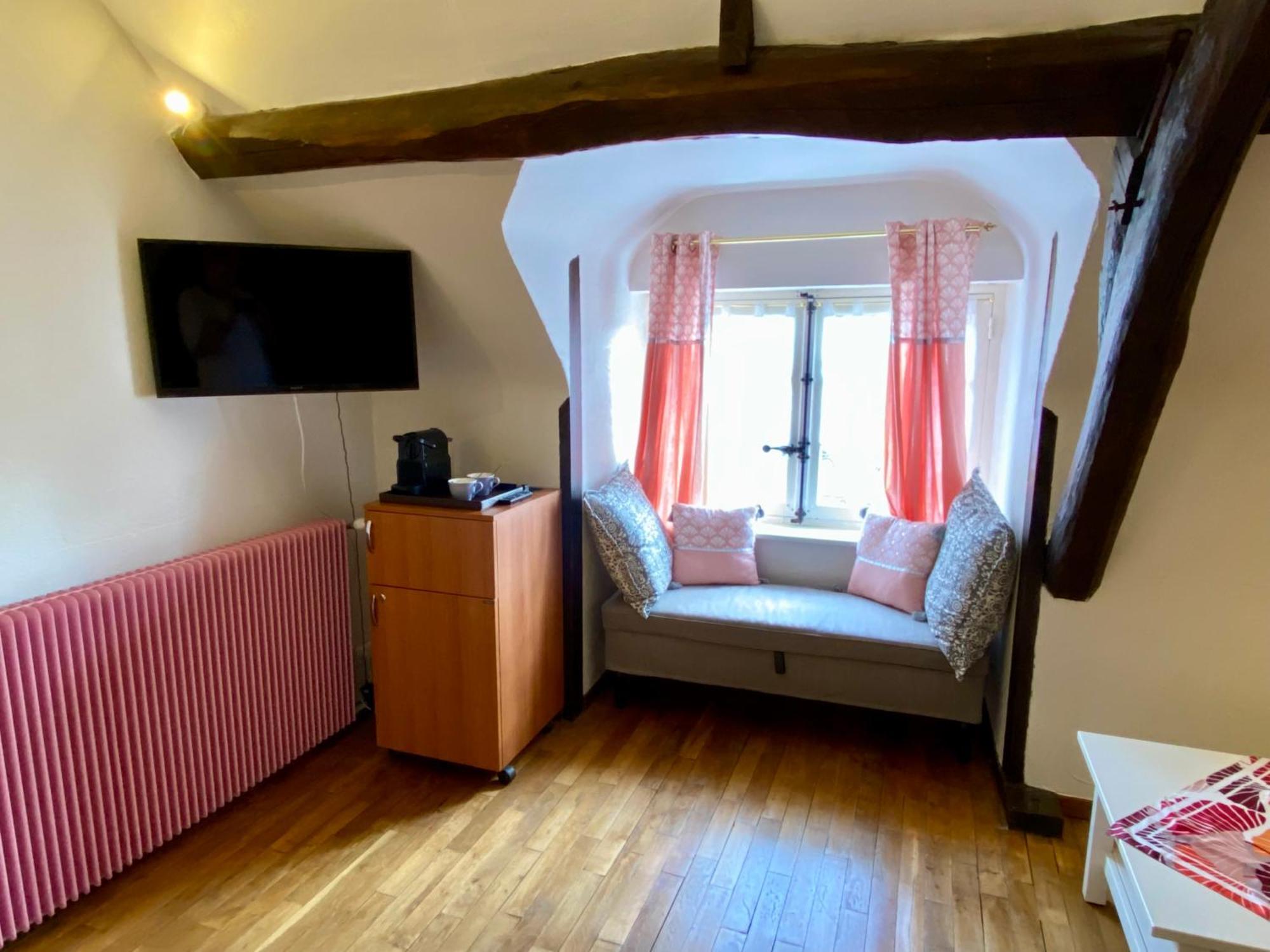 Luzillé Sans Souci Bed And Breakfast Luxe Heated Pool And Restaurant חדר תמונה