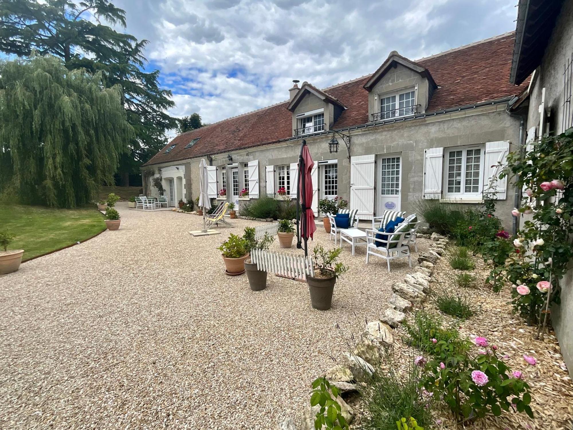 Luzillé Sans Souci Bed And Breakfast Luxe Heated Pool And Restaurant מראה חיצוני תמונה